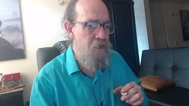 Uncle Hottie online show from July 2026 03:18:01 PM