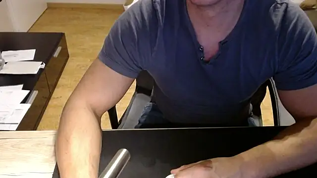 sensualman90 online show from March 2026 09:44:02 PM