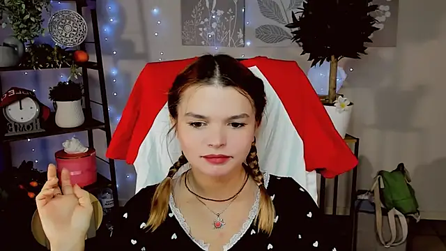 Snapshot of SaraGolben chatting on January 2026 09:23:02 AM SaraGolben online show from January 2026 09:23:02 AM