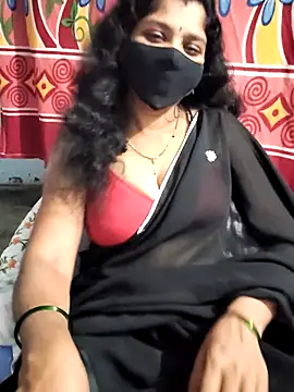 lusy79 online show from February 2026 06:49:02 PM