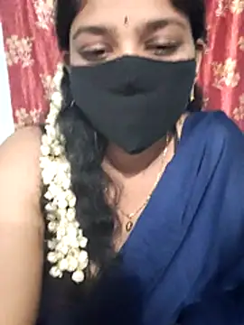 lusy79 online show from February 2026 05:03:01 PM