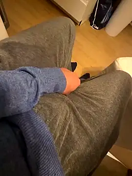 Bigross21 online show from March 2026 11:43:01 PM