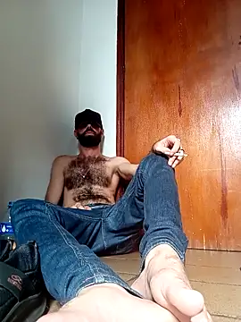 GlamorousBow176 online show from February 2026 06:28:01 PM