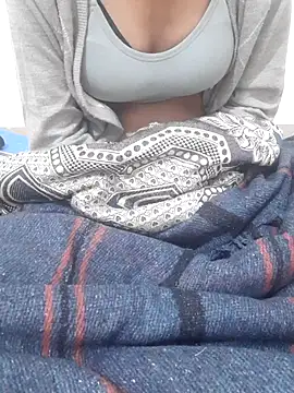 Royal Gril online show from February 2026 12:09:01 AM