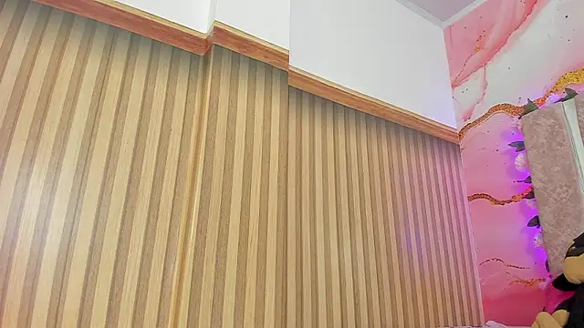 emily velvet   online show from February 2026 06:01:02 PM