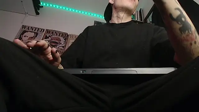 Snapshot of Anhony_Muscle chatting on February 2026 05:17:02 PM Anhony Muscle online show from February 2026 05:17:02 PM