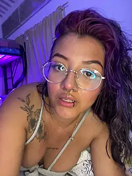 queen of you heart online show from March 2026 02:04:02 AM