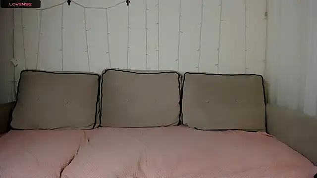 Snapshot of iceseeker2 chatting on February 2026 09:10:02 PM iceseeker2 online show from February 2026 09:10:02 PM