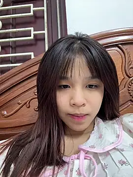 Lyli-122 online show from February 2026 10:41:02 AM