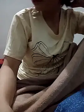 yumyum112 online show from January 2026 09:35:02 PM