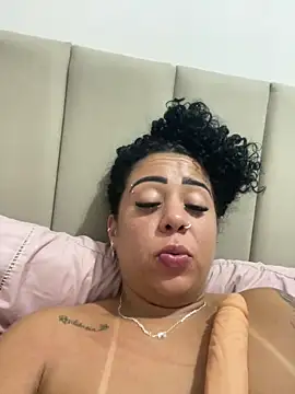 Cachinhossfd online show from February 2026 12:18:02 AM