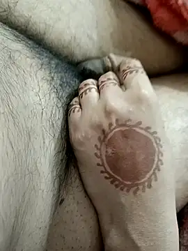 Snapshot of BESTY-10 chatting on January 2026 06:13:01 PM BESTY-10 online show from January 2026 06:13:01 PM