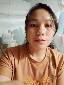 vanvan005 online show from April 2026 09:45:01 PM