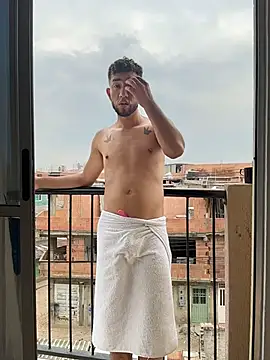 liam bronw online show from March 2026 03:52:01 PM