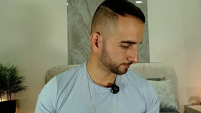 lorenzo walker 1 online show from July 2026 05:40:02 PM