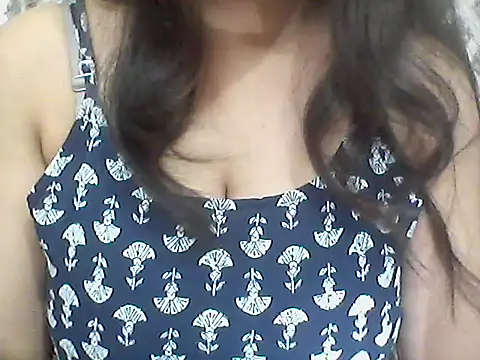 Snapshot of _Daisy chatting on April 2026 07:34:02 PM Daisy online show from April 2026 07:34:02 PM