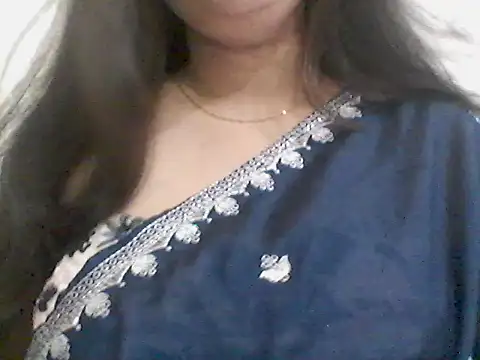 Snapshot of _Daisy chatting on April 2026 06:41:01 PM Daisy online show from April 2026 06:41:01 PM