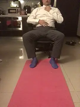 W0Ijn online show from April 2026 02:01:02 PM