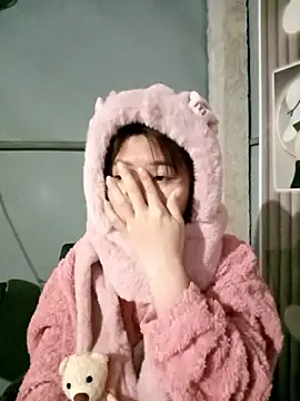 Snapshot of Happy_sweet1 chatting on January 2026 12:21:01 PM Happy sweet1 online show from January 2026 12:21:01 PM