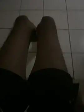 zxcvgf12300 online show from April 2026 11:18:01 PM