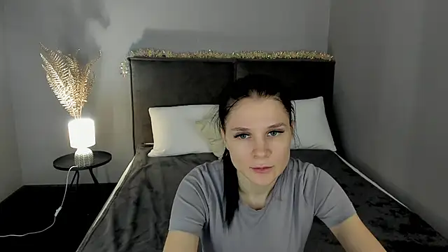 Snapshot of SkinyJoys chatting on February 2026 01:59:02 AM SkinyJoys online show from February 2026 01:59:02 AM