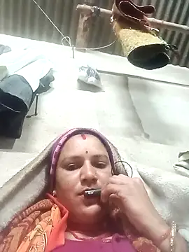 Hot hiuj online show from February 2026 06:50:01 PM