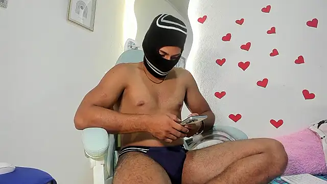 Snapshot of Leoonidas_38 chatting on March 2026 12:28:01 AM Leoonidas 38 online show from March 2026 12:28:01 AM