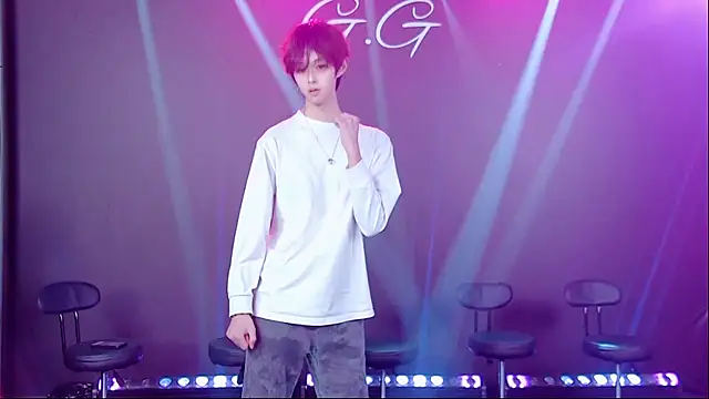 Snapshot of TNT-520 chatting on January 2026 12:10:02 PM TNT-520 online show from January 2026 12:10:02 PM