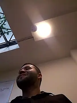 Snapshot of AndyKnoxx chatting on February 2026 07:37:01 PM AndyKnoxx online show from February 2026 07:37:01 PM