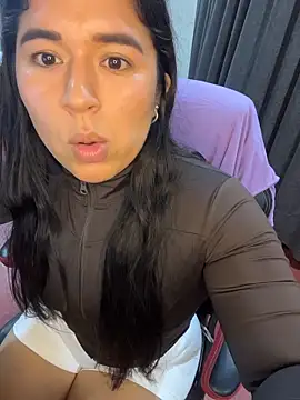 Minico25 online show from April 2026 02:00:02 AM