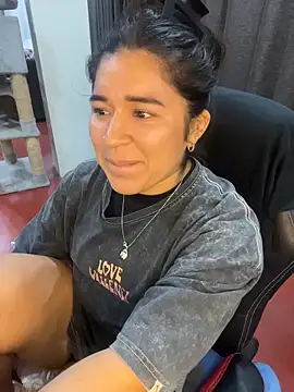 Minico25 online show from April 2026 02:27:02 AM