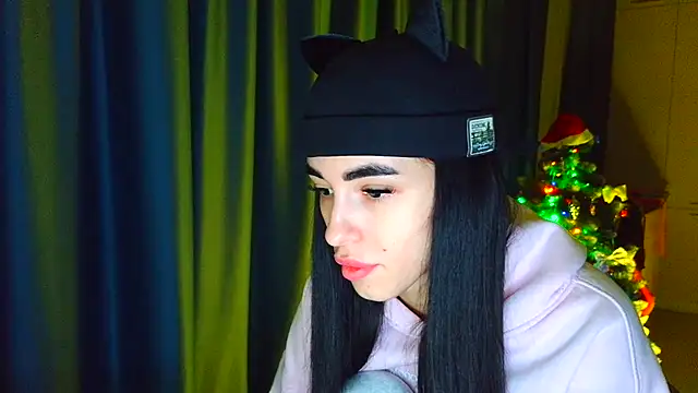 Vlada Elfie online show from January 2026 06:02:02 PM