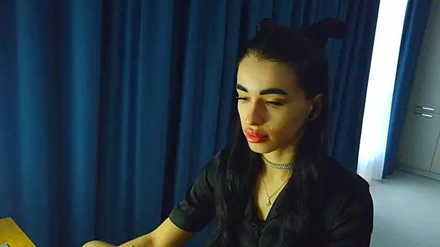 Vlada Elfie online show from March 2026 02:34:01 PM