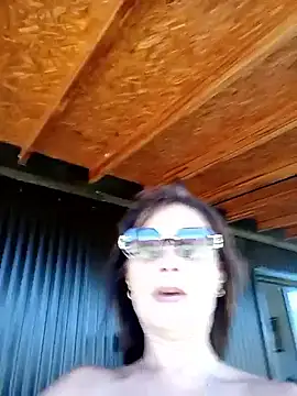 Snapshot of Danatetas chatting on February 2026 02:54:02 PM Danatetas online show from February 2026 02:54:02 PM