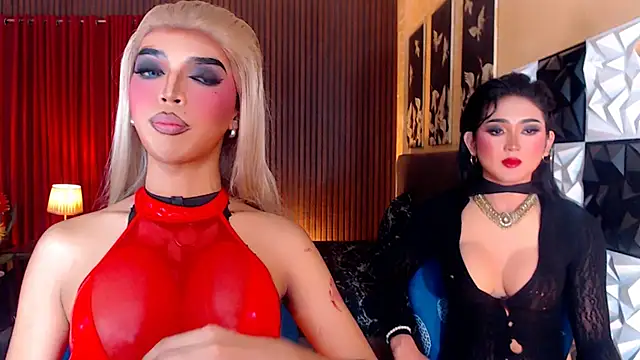 Snapshot of SeductiveJilianTS chatting on February 2026 05:52:01 AM SeductiveJilianTS online show from February 2026 05:52:01 AM