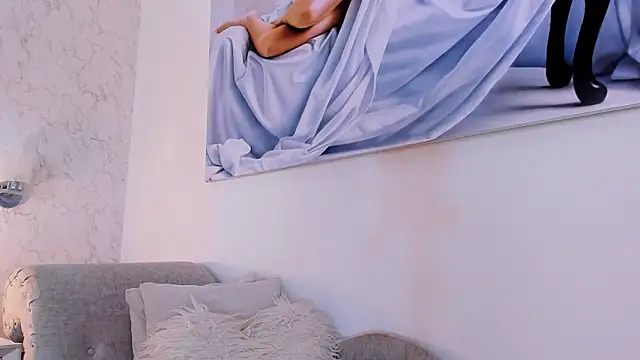 Snapshot of MassimoCo_ chatting on January 2026 12:00:01 PM MassimoCo online show from January 2026 12:00:01 PM