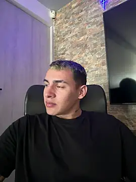 Snapshot of MassimoCo_ chatting on June 2026 01:54:02 PM MassimoCo online show from June 2026 01:54:02 PM