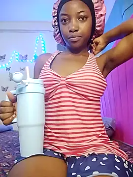 smily sophia online show from April 2026 10:43:01 AM