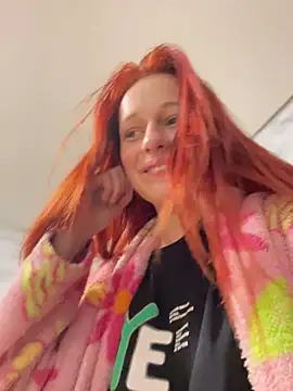 Lily Viola online show from March 2026 06:36:01 PM