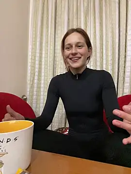 Lily Viola online show from June 2026 08:21:02 PM