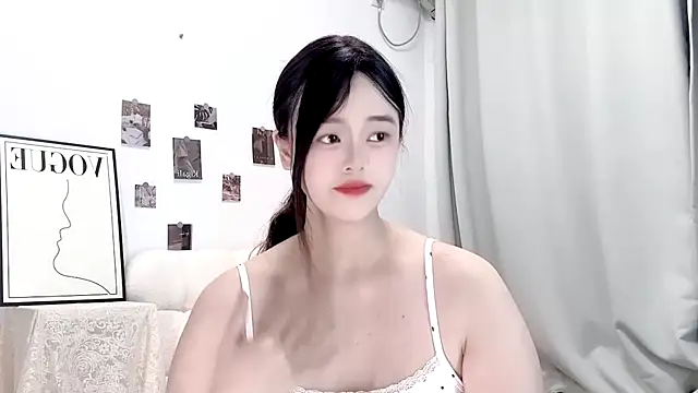 sunny-ly online show from April 2026 05:04:02 PM