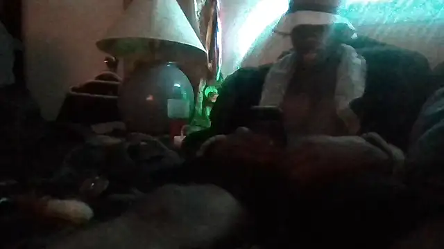 Snapshot of LiveeNunkutt chatting on January 2026 10:42:02 AM LiveeNunkutt online show from January 2026 10:42:02 AM