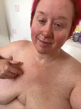 BustyRedxx online show from April 2026 08:39:01 AM