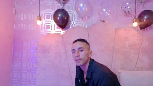 Snapshot of AdanNdEva chatting on February 2026 12:29:02 AM AdanNdEva online show from February 2026 12:29:02 AM