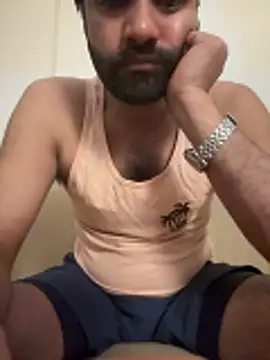 Snapshot of Rahil_94 chatting on April 2026 05:32:02 PM Rahil 94 online show from April 2026 05:32:02 PM