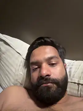 Snapshot of Rahil_94 chatting on May 2026 05:18:01 PM Rahil 94 online show from May 2026 05:18:01 PM