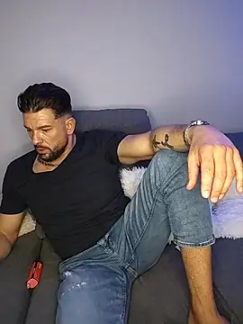 Angelo 33 online show from March 2026 10:10:02 PM