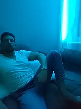 Angelo 33 online show from April 2026 06:55:02 PM