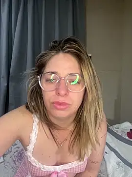 Snapshot of soyanahii chatting on May 2026 02:28:01 AM soyanahii online show from May 2026 02:28:01 AM