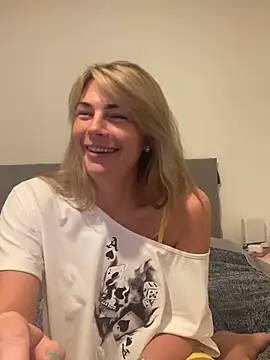 Scarlett the girlnextdoor online show from April 2026 08:28:02 PM